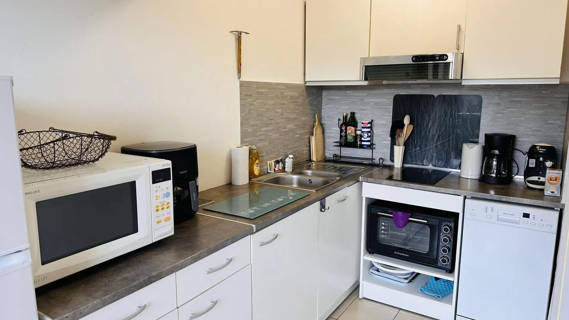 Studio With A Shared Pool Near The Beaches And Golf Course And The Chateau De La Napoule - 2244 Mandelieu-la-Napoule France
