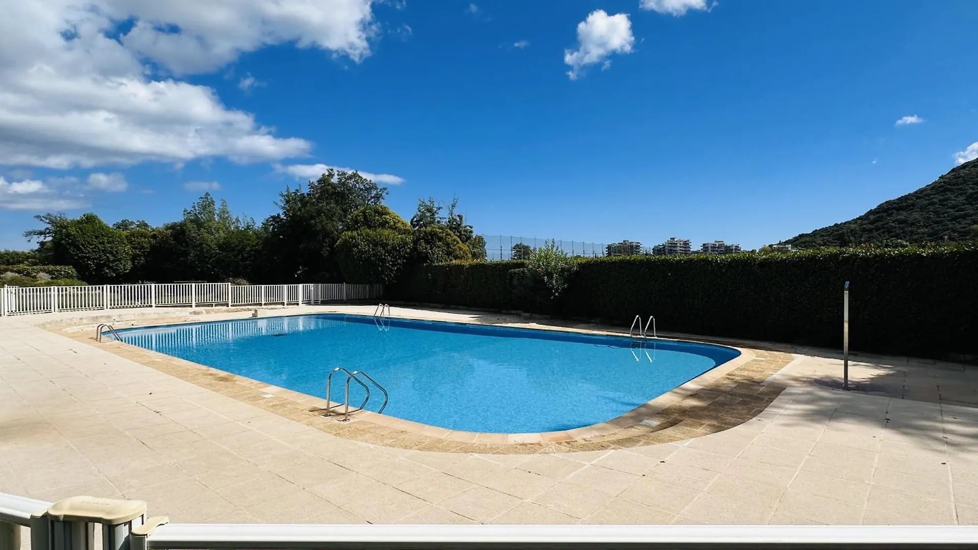 Studio With A Shared Pool Near The Beaches And Golf Course And The Chateau De La Napoule - 2244 Mandelieu-la-Napoule 0*,  France